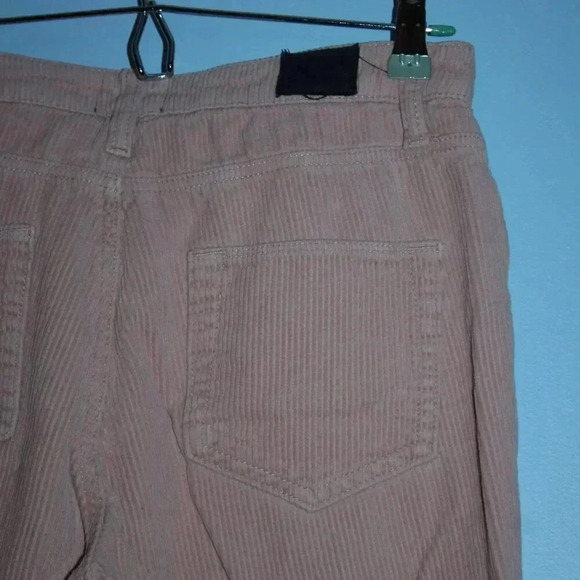 BDG Urban Outfitters Mom High Rise Size 27 Pink Corduroy Jeans - Picture 13 of 16